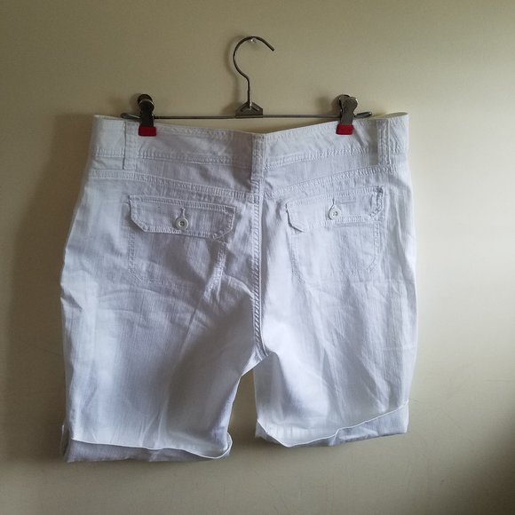 Long White Bermuda Shorts - Picture 3 of 3